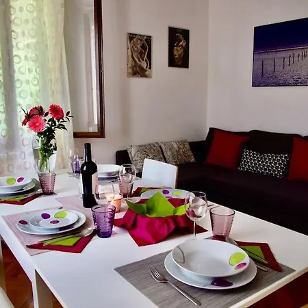 Apartament Isola Del Lido, Luminoso, Immerso Nel Verde, Per 5