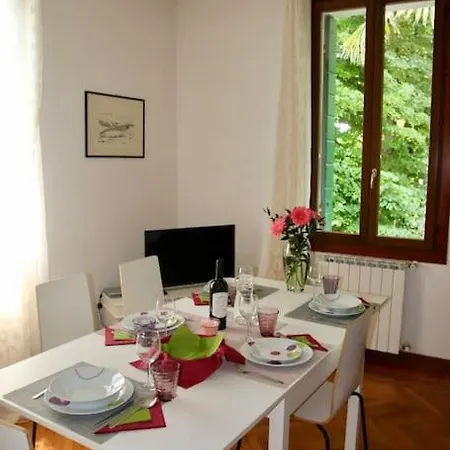 Apartament Isola Del Lido, Luminoso, Immerso Nel Verde, Per 5