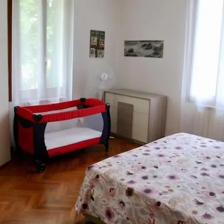 Daire Isola Del Lido, Luminoso, Immerso Nel Verde, Per 5 *