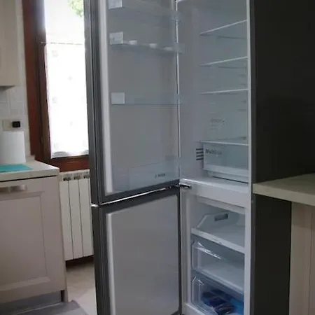 아파트 Isola Del Lido, Luminoso, Immerso Nel Verde, Per 5 *