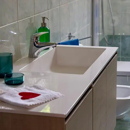 아파트 Isola Del Lido, Luminoso, Immerso Nel Verde, Per 5 베니스-리도