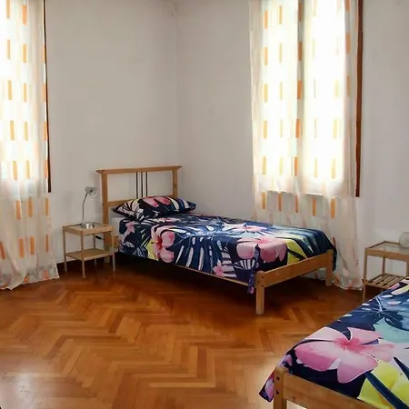 아파트 Isola Del Lido, Luminoso, Immerso Nel Verde, Per 5 베니스-리도