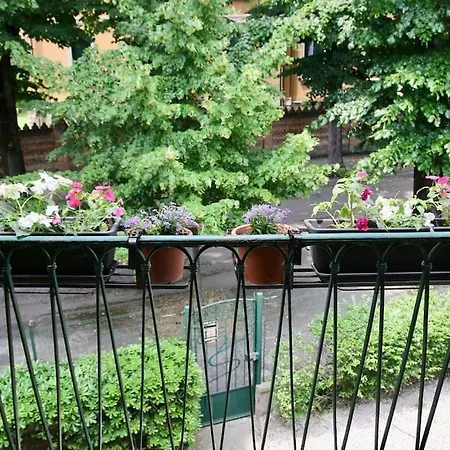 Isola Del Lido, Luminoso, Immerso Nel Verde, Per 5 Daire *